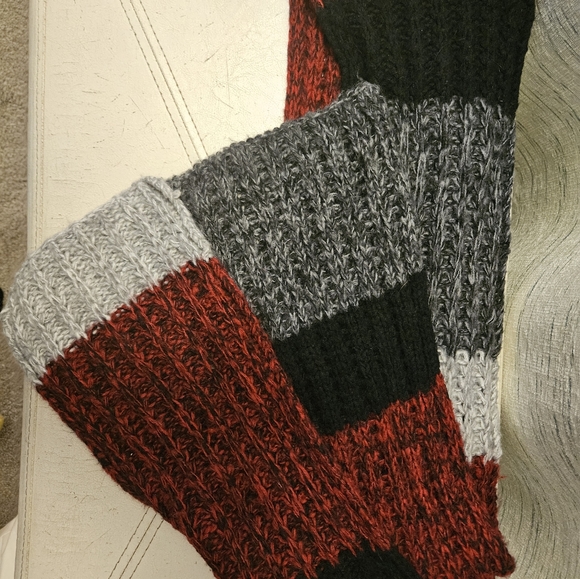 Kitted Scarf - Picture 2 of 2